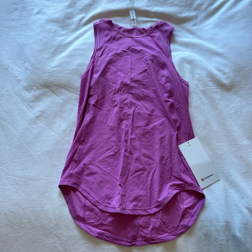 Lululemon tank